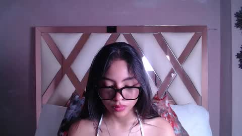 Snapshot of sky_winter chatting on November 19, 2025, 2:06 pm S O F I online show from November 19, 2025, 2:06 pm