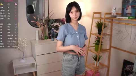 Snapshot of skyemcguire chatting on October 17, 2025, 7:00 am Melissa online show from October 17, 2025, 7:00 am