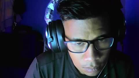 skyfall9875 online show from September 14, 2025, 4:50 pm