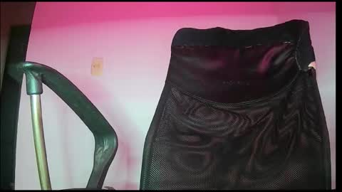 skyfall9875 online show from November 15, 2025, 2:31 am