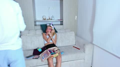 Snapshot of skygirls_ chatting on September 24, 2025, 10:57 pm skygirls_ online show from September 24, 2025, 10:57 pm