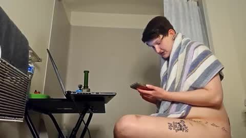 Snapshot of skyisacutie chatting on December 1, 2025, 9:25 am Skyisacutie online show from December 1, 2025, 9:25 am