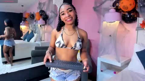 skylerbloom online show from October 25, 2025, 2:02 pm