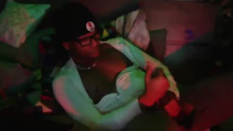 skyonetoo3 online show from February 13, 2025, 6:52 am