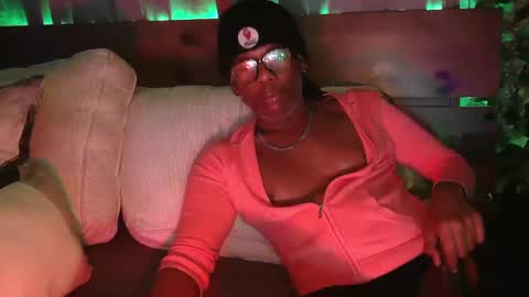 skyonetoo3 online show from February 28, 2025, 5:04 am