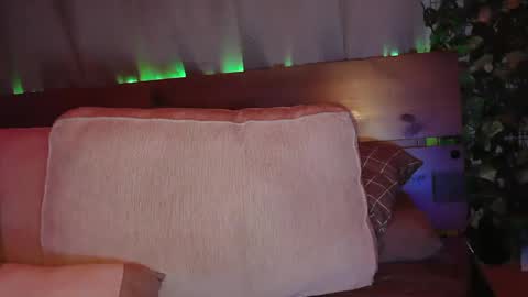 skyonetoo3 online show from March 2, 2025, 4:42 pm