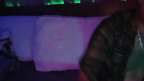 skyonetoo3 online show from March 3, 2025, 2:26 am