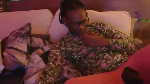 skyonetoo3 online show from March 5, 2025, 2:57 am