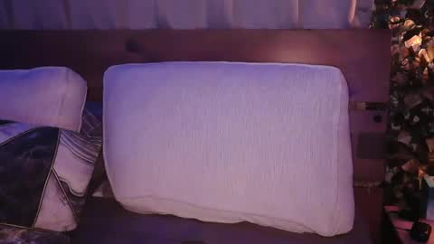 skyonetoo3 online show from March 12, 2025, 12:20 am