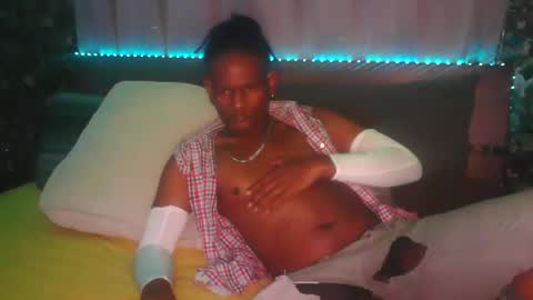 skyonetoo3 online show from September 28, 2025, 1:27 pm