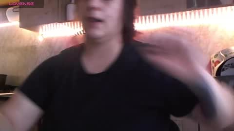 Snapshot of skysupernova chatting on November 29, 2025, 8:28 am Sky online show from November 29, 2025, 8:28 am