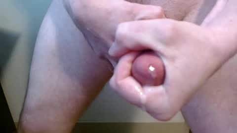 Snapshot of skyuuwz chatting on December 19, 2024, 6:23 pm skyuuwz online show from December 19, 2024, 6:23 pm