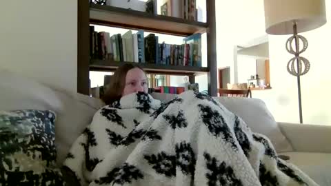 Snapshot of skywinters chatting on November 3, 2025, 4:19 pm Sky Winters online show from November 3, 2025, 4:19 pm