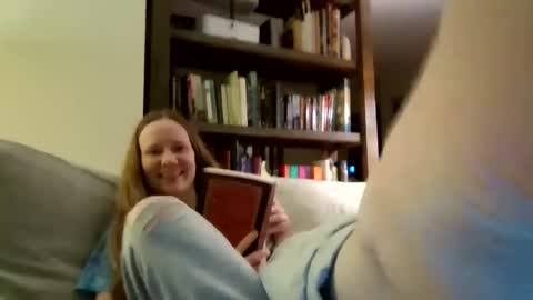 Snapshot of skywinters chatting on November 8, 2025, 1:06 am Sky Winters online show from November 8, 2025, 1:06 am