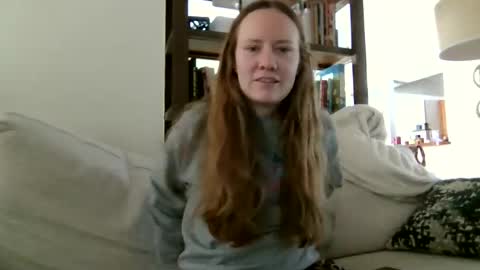 Snapshot of skywinters chatting on November 28, 2025, 4:42 pm Sky Winters online show from November 28, 2025, 4:42 pm