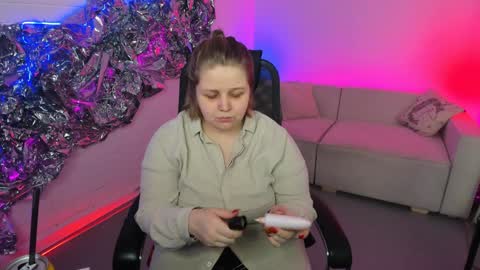 Snapshot of sladadeew chatting on January 9, 2025, 9:06 am Slada Deew online show from January 9, 2025, 9:06 am