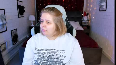 Snapshot of sladadeew chatting on January 13, 2025, 9:08 am Slada Deew online show from January 13, 2025, 9:08 am