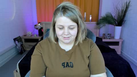 Snapshot of sladadeew chatting on January 21, 2025, 3:21 pm Slada Deew online show from January 21, 2025, 3:21 pm