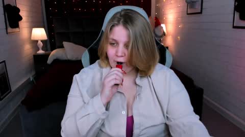 Snapshot of sladadeew chatting on January 22, 2025, 12:06 pm Slada Deew online show from January 22, 2025, 12:06 pm