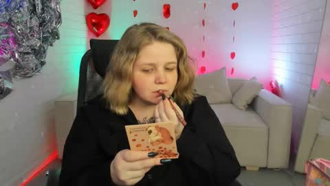 Snapshot of sladadeew chatting on February 19, 2025, 9:06 am Slada Deew online show from February 19, 2025, 9:06 am