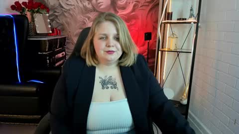 Snapshot of sladadeew chatting on February 24, 2025, 3:09 pm Slada Deew online show from February 24, 2025, 3:09 pm