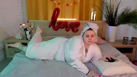 Snapshot of sladadeew chatting on March 5, 2025, 9:16 am Slada Deew online show from March 5, 2025, 9:16 am