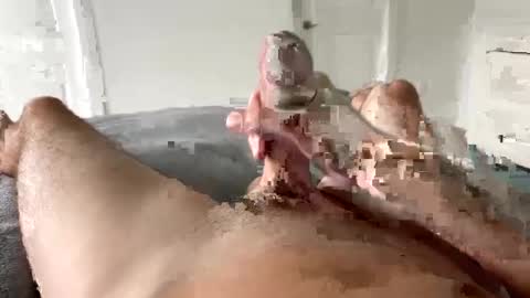 Snapshot of slatersurfer chatting on December 11, 2024, 8:07 pm slatersurfer online show from December 11, 2024, 8:07 pm