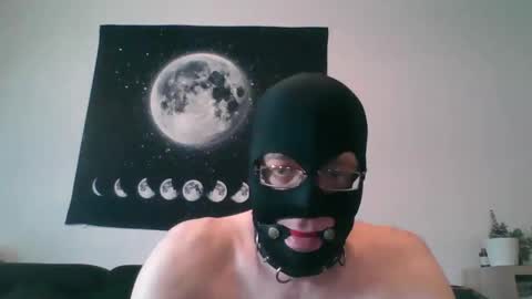 Snapshot of slaveforgodess chatting on January 27, 2025, 11:32 am slaveforgodess online show from January 27, 2025, 11:32 am