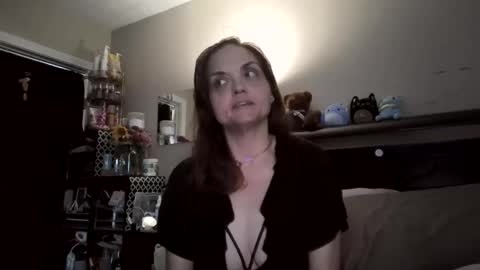 Snapshot of slayterkitty chatting on November 2, 2025, 8:11 pm slayterkitty online show from November 2, 2025, 8:11 pm