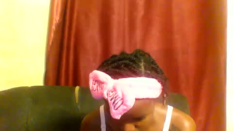 Snapshot of sleek_ass chatting on March 1, 2025, 2:55 pm sleek_ass online show from March 1, 2025, 2:55 pm