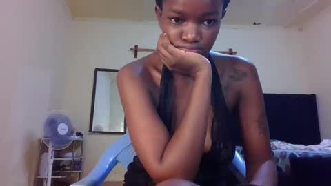 Snapshot of sleek_ass chatting on November 23, 2025, 8:47 am sleek_ass online show from November 23, 2025, 8:47 am