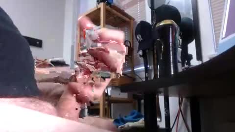 sliderguy699 online show from January 19, 2025, 1:01 pm