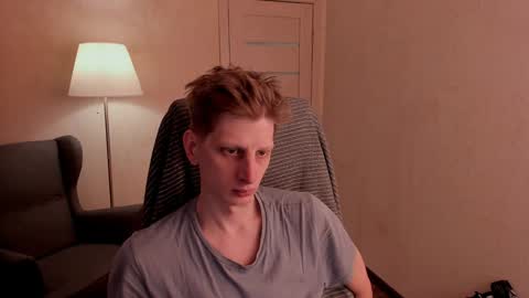 Snapshot of slim_andy chatting on December 20, 2024, 12:38 pm Andy online show from December 20, 2024, 12:38 pm