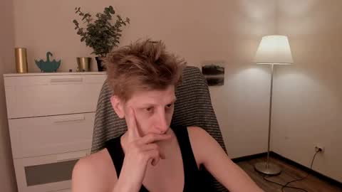 Snapshot of slim_andy chatting on March 9, 2025, 10:30 am Andy online show from March 9, 2025, 10:30 am