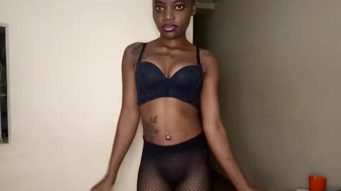 slim_desire online show from November 19, 2025, 12:21 am