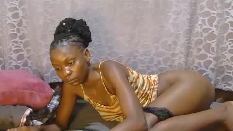 Snapshot of slim_girl01 chatting on February 6, 2025, 5:09 pm slim_girl01 online show from February 6, 2025, 5:09 pm
