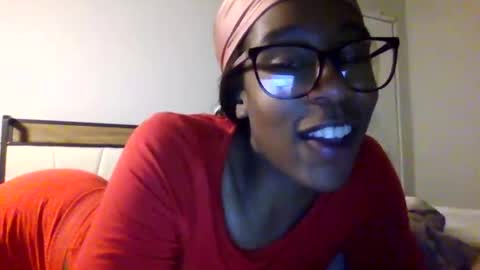 Snapshot of slimmmgooodiexoxo chatting on December 5, 2024, 1:47 am slimmmgooodiexoxo online show from December 5, 2024, 1:47 am