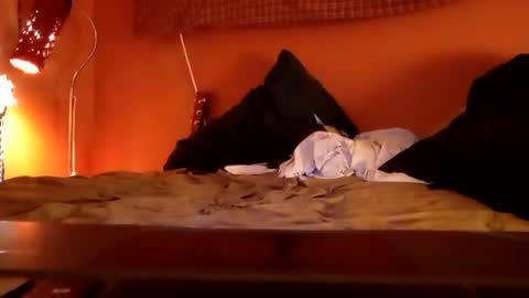 Sloanskirty online show from October 5, 2025, 7:07 am