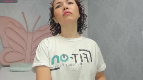 Paola  online show from March 6, 2025, 11:03 am