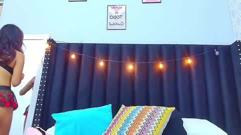 Snapshot of slutlittlecamila chatting on February 12, 2025, 3:07 am CAMILA online show from February 12, 2025, 3:07 am