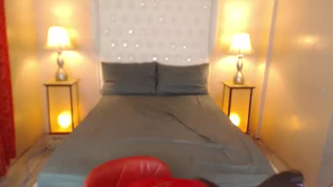 Snapshot of slutty_vanna chatting on December 11, 2024, 9:01 pm mia online show from December 11, 2024, 9:01 pm