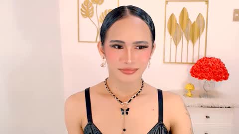 Snapshot of slutty_vanna chatting on March 4, 2025, 10:49 pm mia online show from March 4, 2025, 10:49 pm