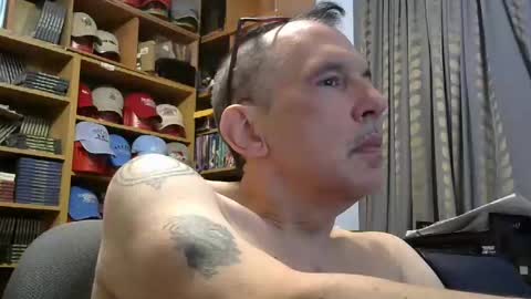 Snapshot of sluttyslave81 chatting on November 6, 2025, 7:31 am sluttyslave81 online show from November 6, 2025, 7:31 am