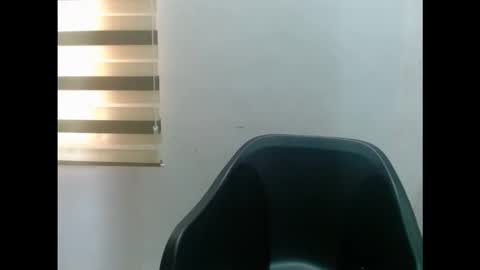 Snapshot of slutxcorn chatting on December 2, 2025, 10:20 am slutxcorn online show from December 2, 2025, 10:20 am