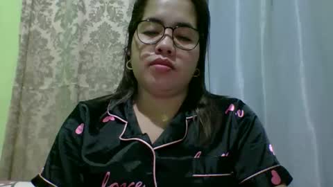 Snapshot of small_boobs59 chatting on November 20, 2025, 3:01 pm Lovewella online show from November 20, 2025, 3:01 pm