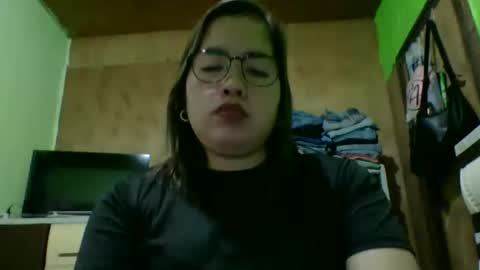 Snapshot of small_boobs59 chatting on November 21, 2025, 8:46 am Lovewella online show from November 21, 2025, 8:46 am