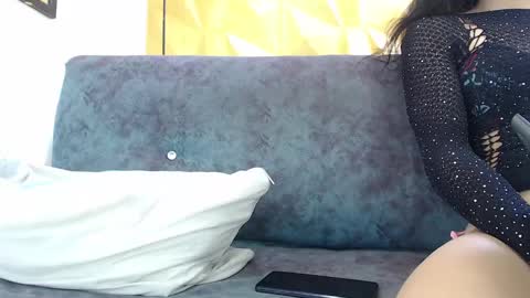 Small Hot19 online show from March 10, 2025, 5:50 pm