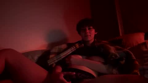 smalltshbigtits online show from November 25, 2025, 1:44 pm