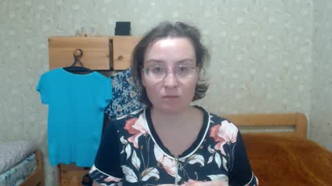 Snapshot of smart_rose chatting on October 26, 2025, 10:54 am smart_rose online show from October 26, 2025, 10:54 am