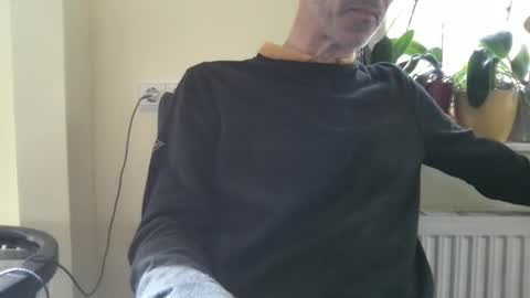 Snapshot of smart_sex69 chatting on October 20, 2025, 9:54 am smart_sex69 online show from October 20, 2025, 9:54 am